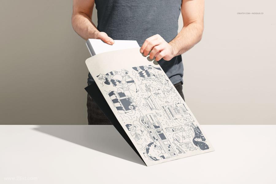 25xt-127370 Noissue-Kraft-Mailer-Mockup-Setz15.jpg