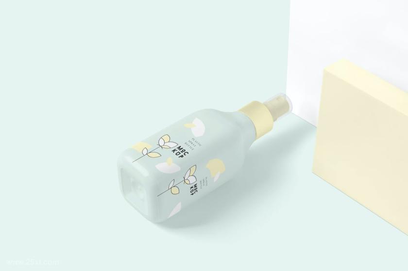 25xt-711280 GlossyPlasticSprayBottleMockupsz8.jpg