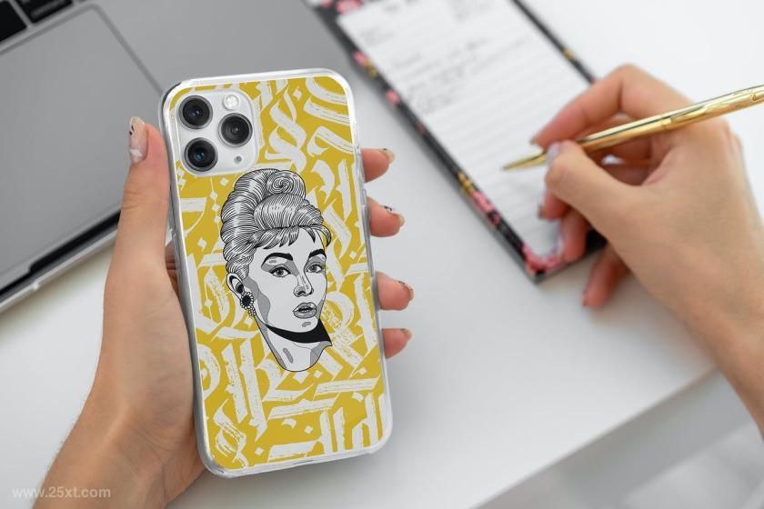 25xt-611703 Phone11ProClearCaseMock-Upz12.jpg