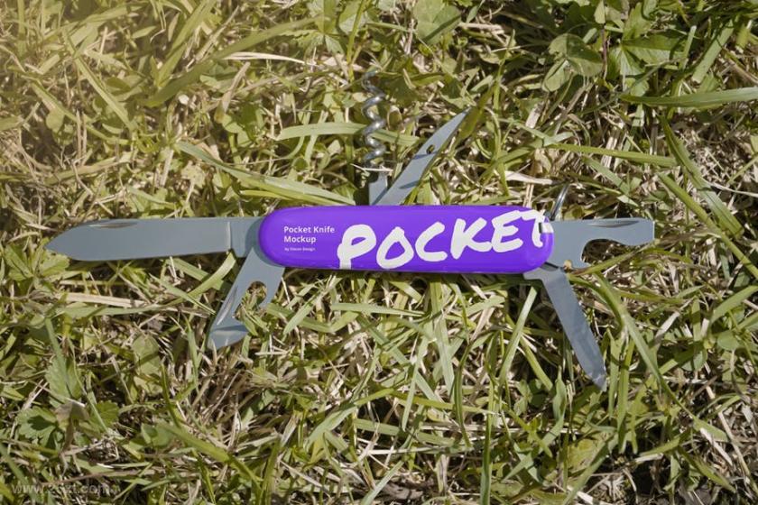 25xt-484862 PocketKnifeMockupCampingScenesz8.jpg
