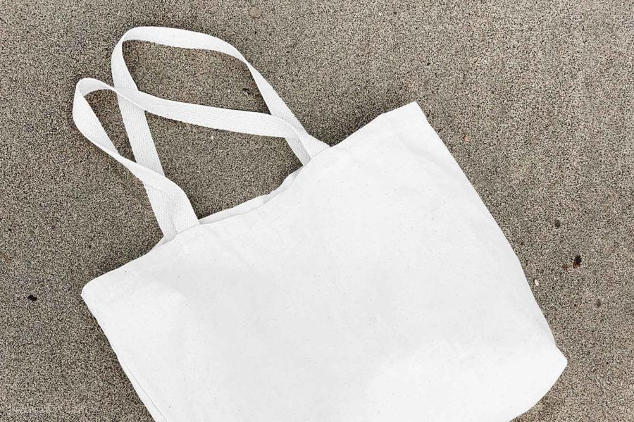 25xt-5050064 Free-Cotton-Canvas-Bag-Mockup-PSDBagsz3.jpg