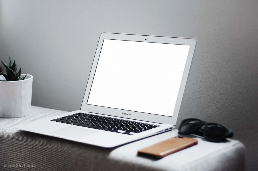 25xt-5050591 Free-MacBook-Air-on-Table-Mockup-PSDLaptopsz3.jpg