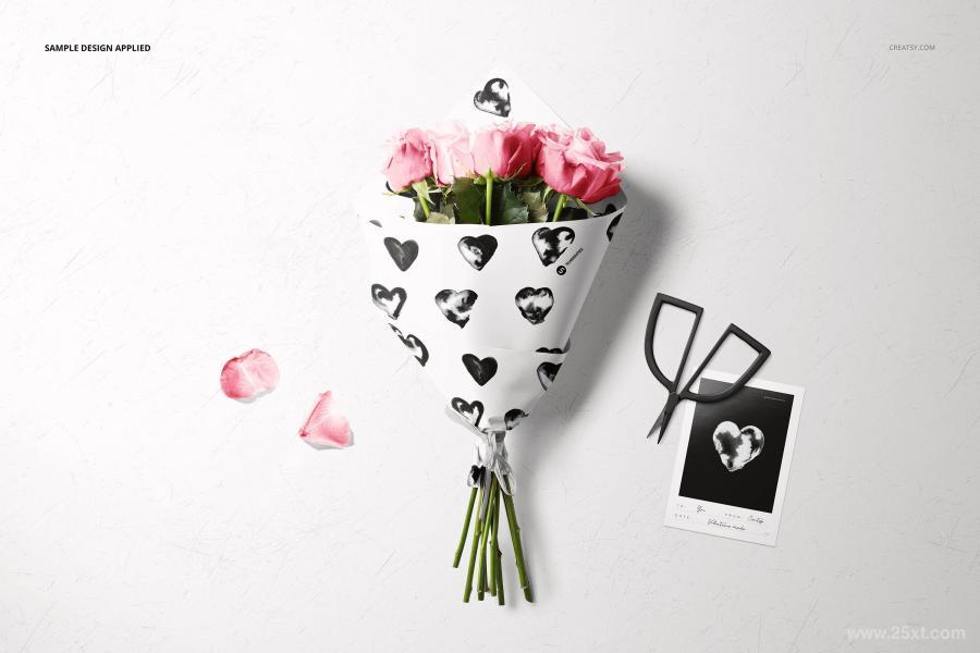 25xt-160213 Roses-Bouquet-Wrapping-Paper-Mockupz6.jpg