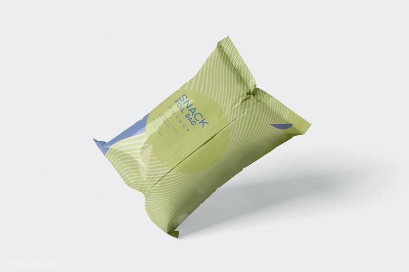 25xt-128376 SnackFoilBagMockup-Plasticz6.jpg
