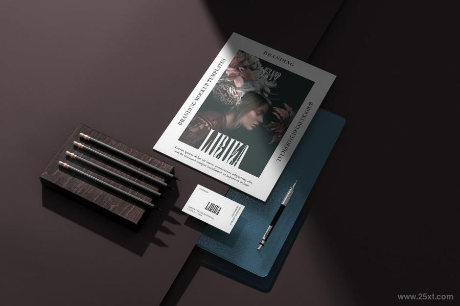 25xt-170430 Forwrd-Branding-Mockups-Vol-1z5.jpg