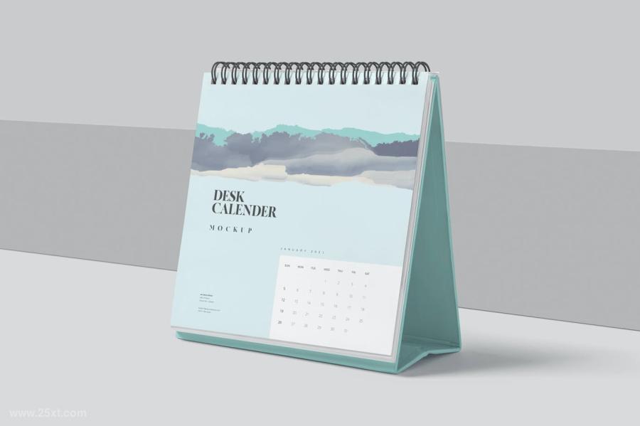 25xt-161292 Desk-Calendar-Mockupsz7.jpg