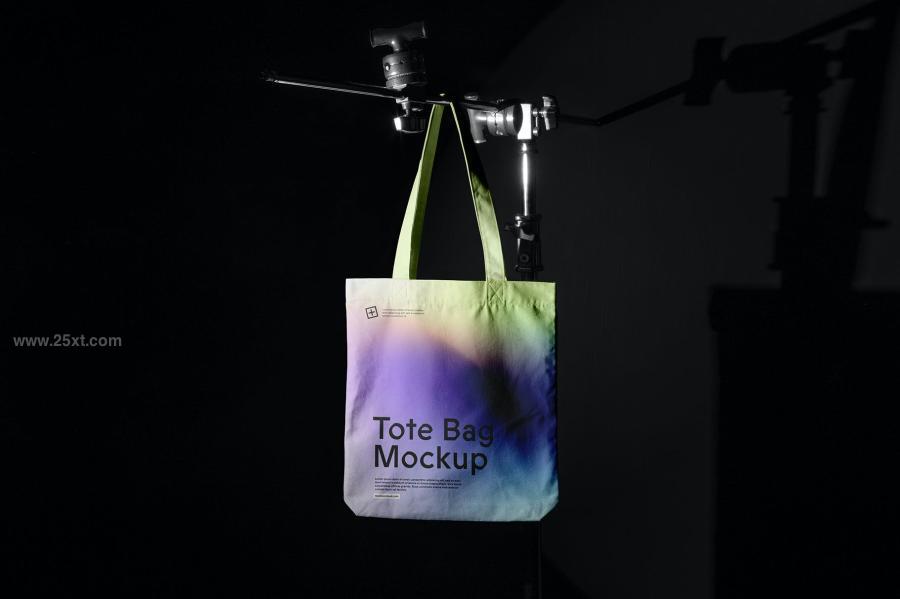 25xt-163609 Tote-Bag-Mockups--SGNL-Seriesz4.jpg
