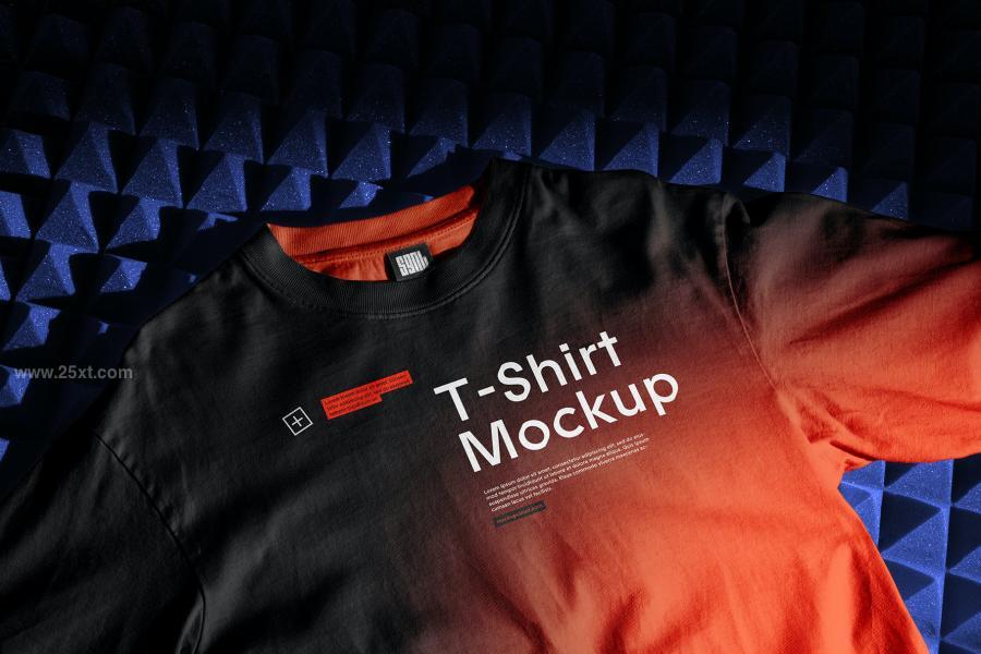 25xt-163610 Branding-Mockups-SGNL-Seriesz8.jpg