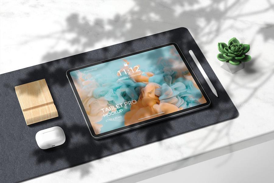 25xt-172102 iPad-Pro-Mockupz6.jpg