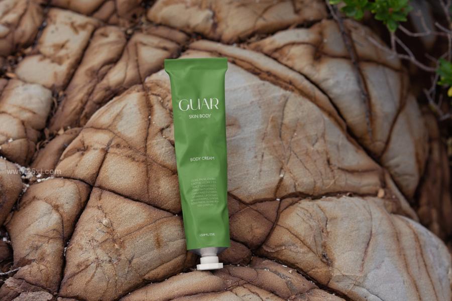 25xt-172108 Tropical-Cosmetic-Tube-Mockupsz6.jpg