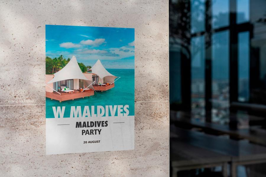 25xt-172112 Flyer-Mockups-Summer-Partyz8.jpg