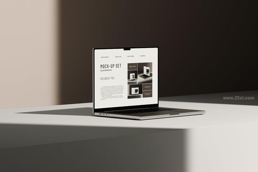 25xt-162392 MacBook-Pro-Mockup-Setz5.jpg