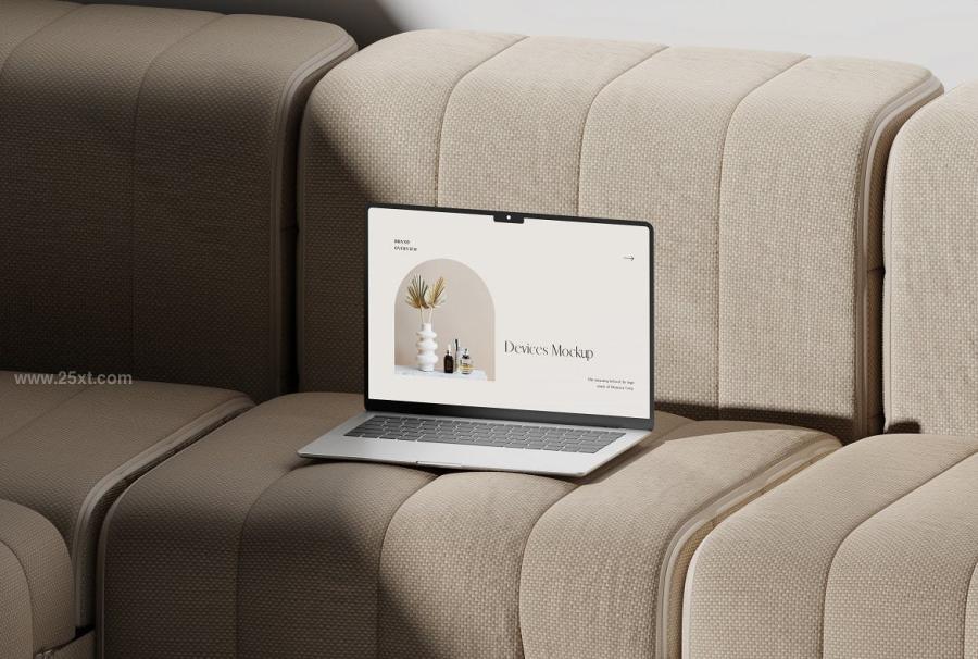 25xt-164662 Macbook-Pro-Mockupz8.jpg