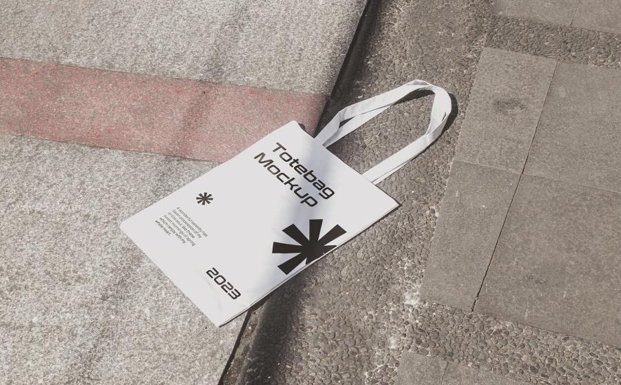 25xt-173249 Realistic-Totebag-Mockup-Packz6.jpg