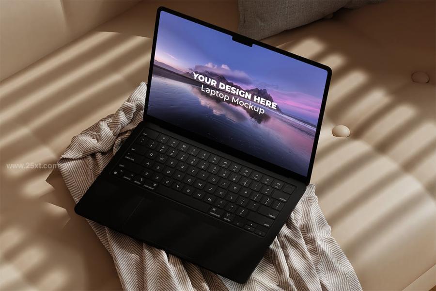 25xt-175681 Macbook-Mockupsz6.jpg