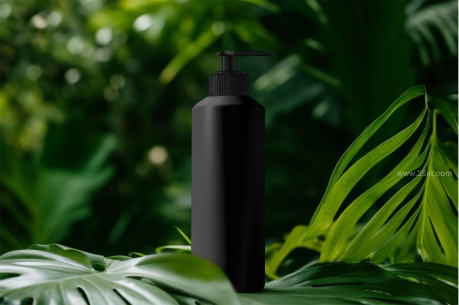 25xt-176039 Cosmetic-Pump-Bottle-PSD-Mockupz5.jpg