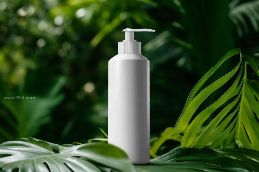 25xt-176039 Cosmetic-Pump-Bottle-PSD-Mockupz7.jpg