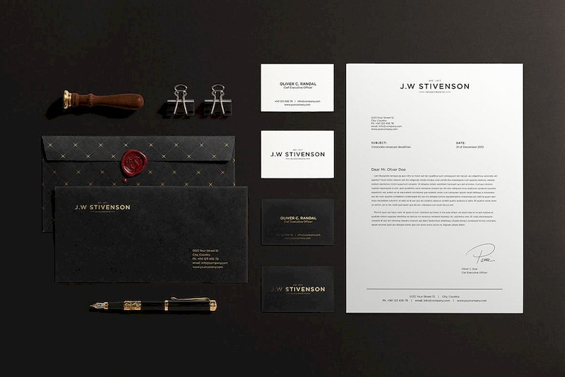 Luxury Branding Mockup-4.jpg