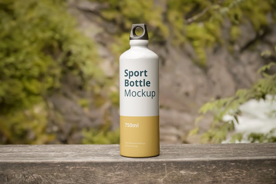 25xt-161059 Sport-Bottle-Mockup-Outdoor-Scenes 8.jpeg