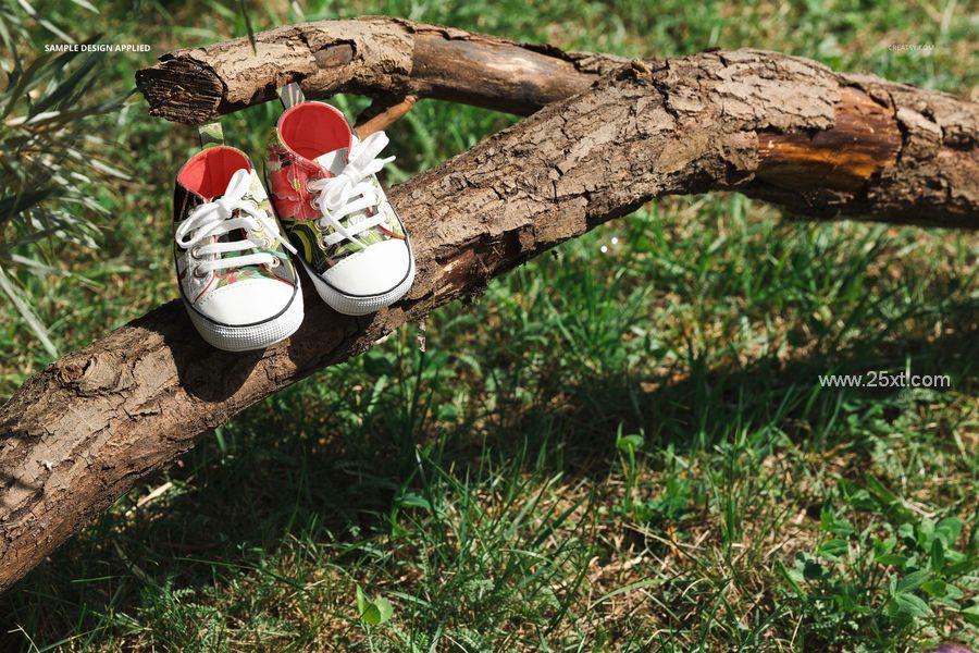 25xt-173353-Infant Sneakers Mockup (freebie) (2).jpg