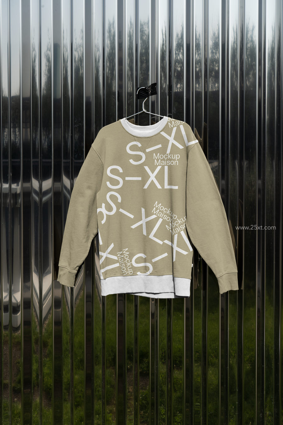 25xt-166074-Mockup_Maison_Misc6.jpg